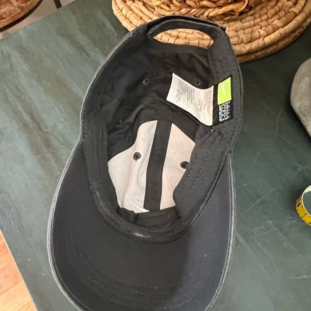 Nike Hat Kids  Just do it. Black hat.